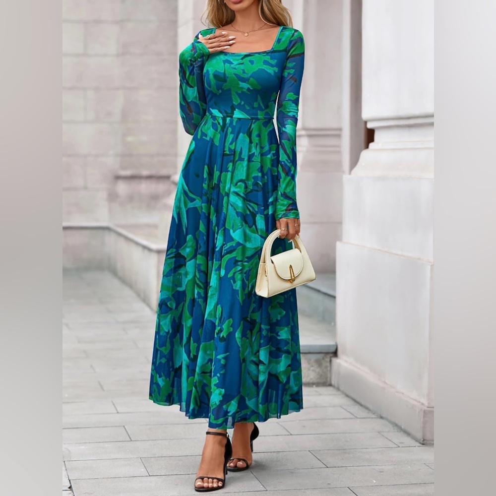 NWT! Vibrant Blue and Green Long Sleeve Floral Dress- S